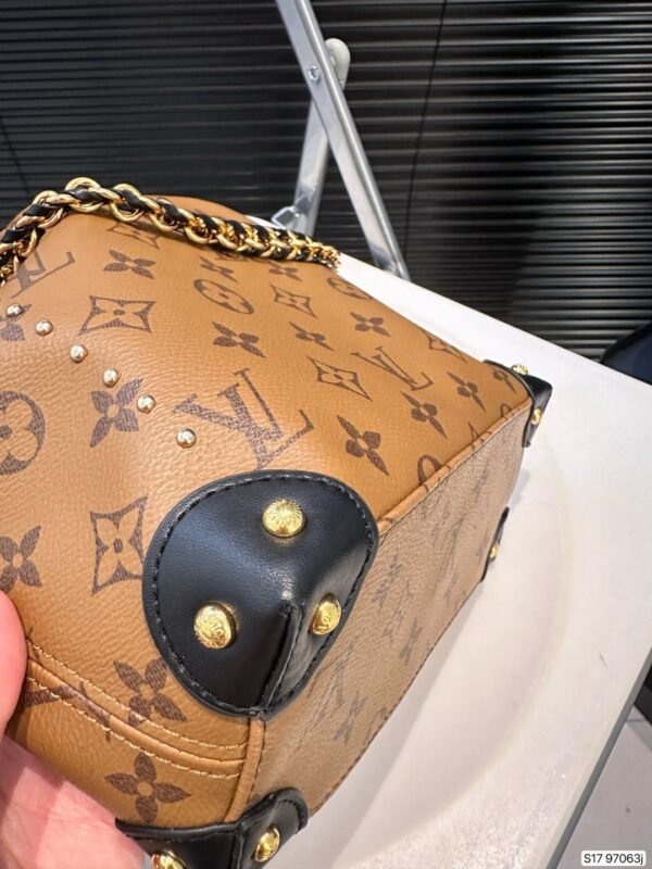 Louis Vuitton M13324 No&eacute; Trunk Small