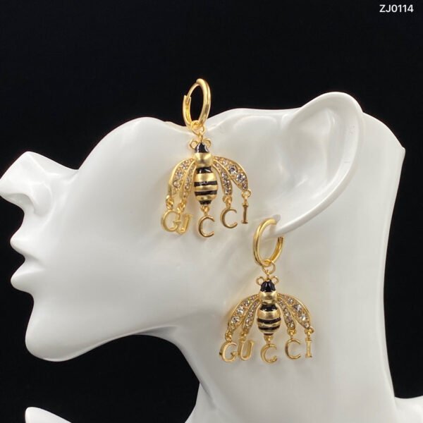 3130C908-DA93-AA7D-F6A9-D44EE07A64BB.jpg Gucci GG Earrings