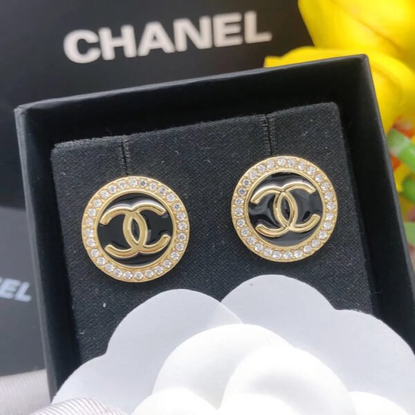 317AE039-06C4-CFB7-1099-B4E95BCCFE1D.jpg cc Earrings