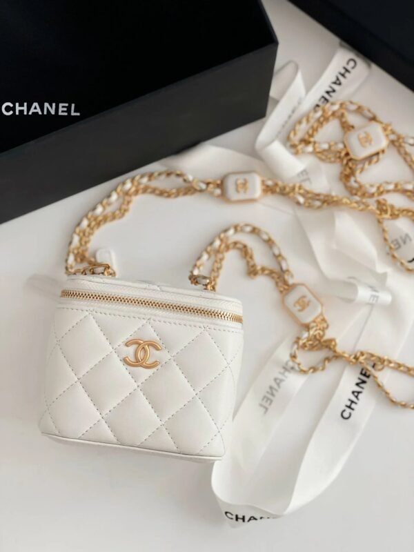 Chanel Small Vanity With Chain White For Women, Women&rsquo;s Bags 4.3in/11cm