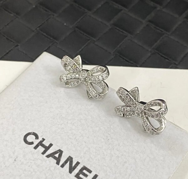 CC Earrings 0015