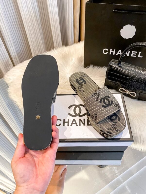 Chanel Women's Logo 25ss CC Sandal