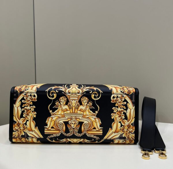 32DF2145-02E7-F177-73ED-F8713E9B6300.jpg Fendi Sunshine Shopper Meduim Bag