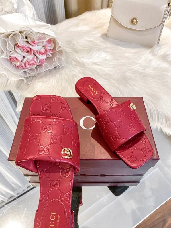 34A61ACE-6351-62B7-A611-6A36093A8D16.jpg GUCCI Women's Platform Slide Sandal