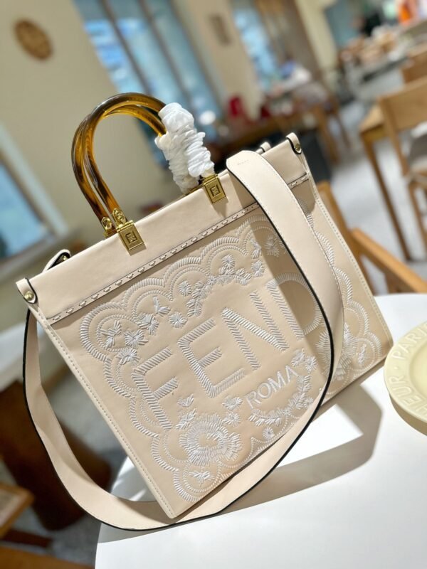 Fendi Sunshine Medium - Beige