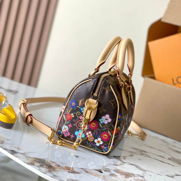 3609BDA6-FB38-DB54-2FBA-CF530A445D1F.jpg Louis Vuitton M14175 LV x TM SPEEDY BANDOULIÈRE 20