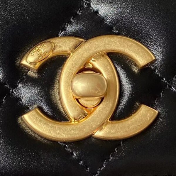 Chanel Mini Flap Bag With Top Handle As3886