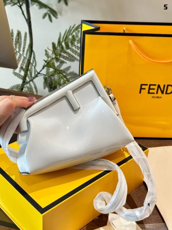Fendi First Midi - Black
