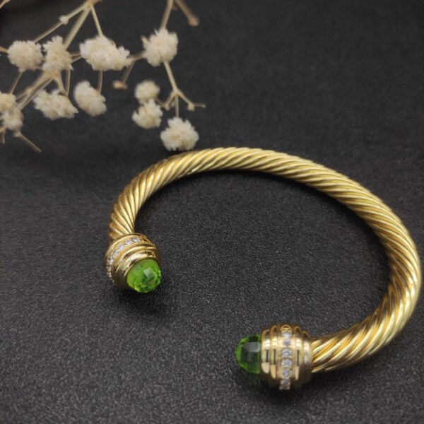 Classic Cablespira&reg; Bracelet 18K Yellow Gold with Peridot And Half Diamonds, 7mm