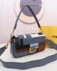 39861762-F4C7-621A-533E-5DF761D3C69C.jpg Fendi Baguette(high-end grade)