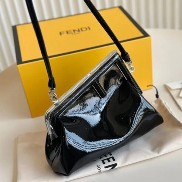 39B7341D-A322-65AB-A9BD-E2FB3B5BCC32.jpg Fendi First Midi