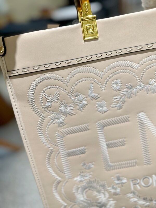 Fendi Sunshine Medium - Beige