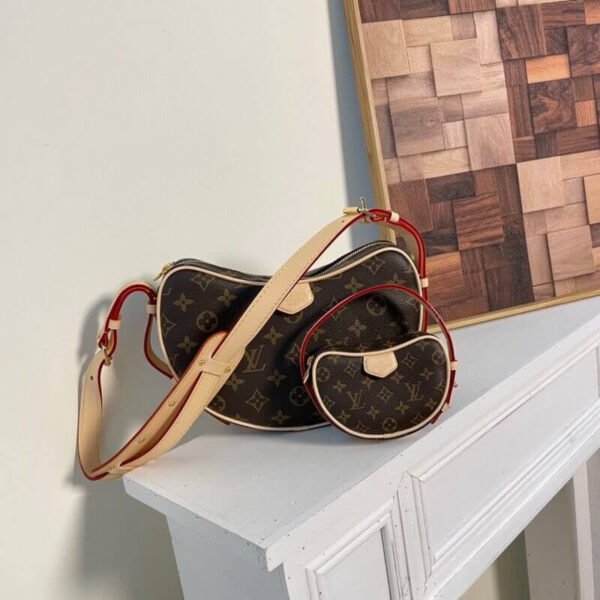 Louis Vuitton Monogram Canvas Croissant MM M46828