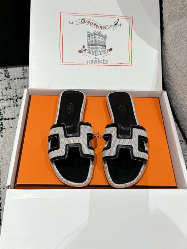 Hermes Women's Oran Sandal