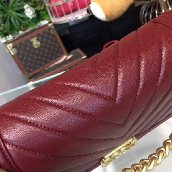 Chanel Boy Handbag Gold Toned Hardware Burgundy For Women, Women&rsquo;s Bags, Shoulder And Crossbody Bags 9.8in/25cm A67086