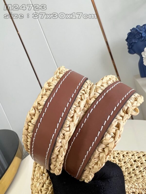 Louis Vuitton M24723 OnTheGo MM