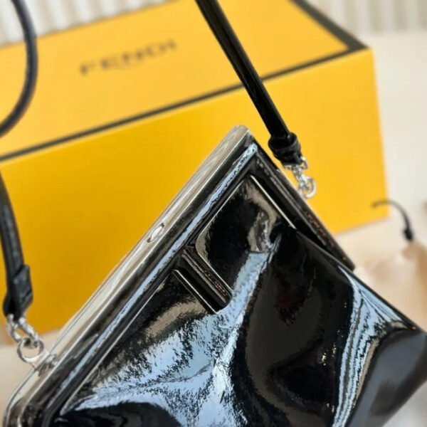 408D2824-8953-645B-B817-370EDF9D0814.jpg Fendi First Midi