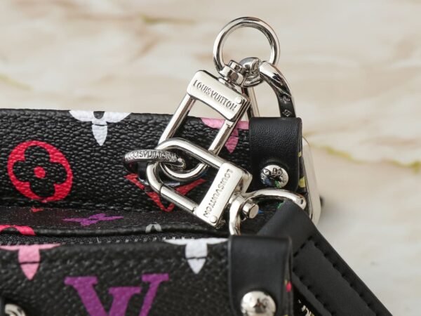 Louis Vuitton OnTheGo East West Chain M13260 LV x TM