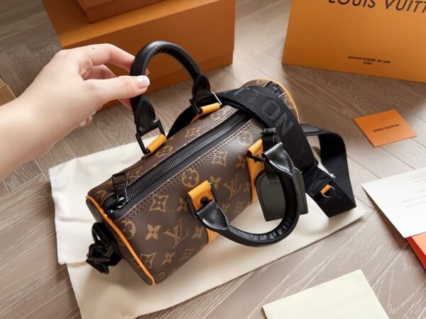 Louis Vuitton M46687 Keepall Bandouli&egrave;re 25
