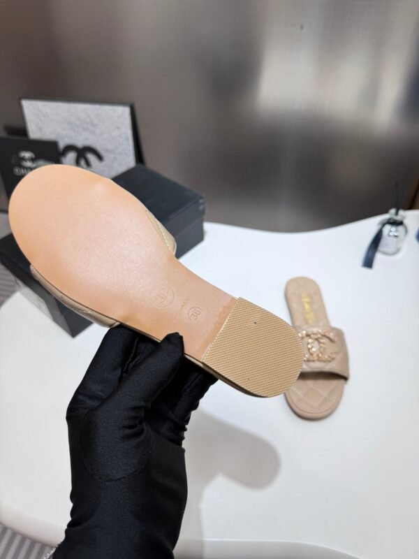 Chanel Women's Logo 25ss CC Sandal