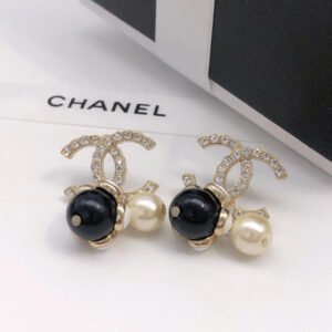 432624B1-B1E7-1A12-BAE3-13EEA4C1703F.jpg cc Earrings