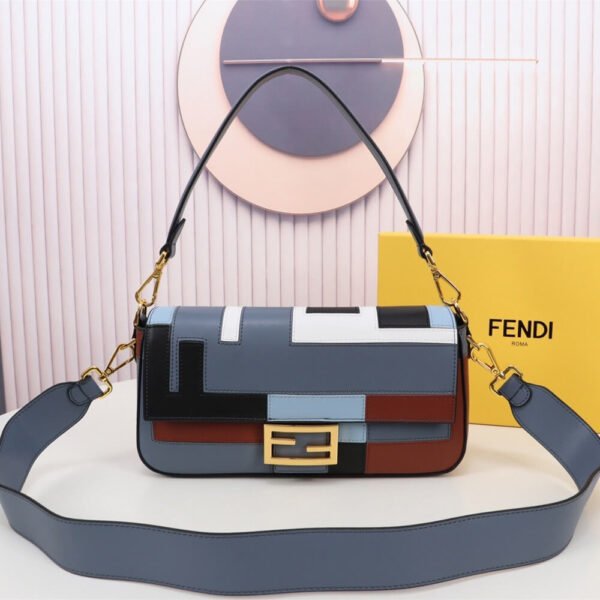 43D0DB1D-2E42-EB75-CFBB-8BFD044A06D8.jpg Fendi Baguette(high-end grade)