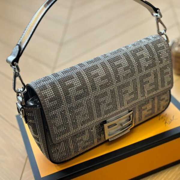 Fendi Baguette Medium