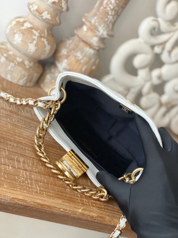 Chanel Small Hobo Bag Gold Hardware White For Women, Women&rsquo;s Handbags, Shoulder Bags 7.5in/19cm