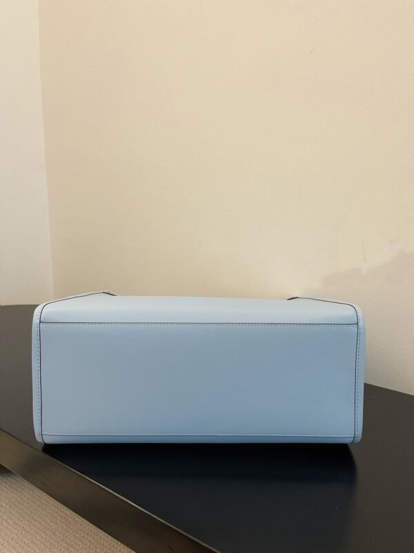 Fendi Sunshine Shopper Meduim Bag