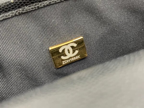 Chanel 22K Flap Bag Black For Women, Women&rsquo;s Bags 8.1in/20.5cm