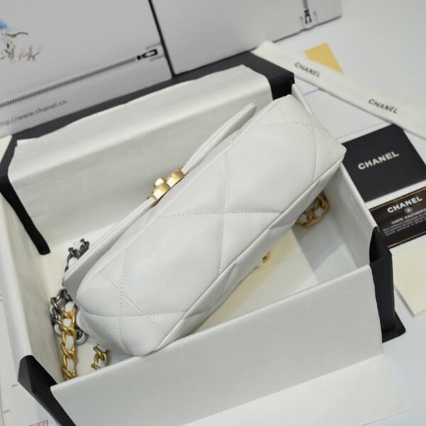 4A5104C2-E72D-C4AD-5A1D-A4F30180AF4D.jpg Chanel 19 Handbag AS1160
