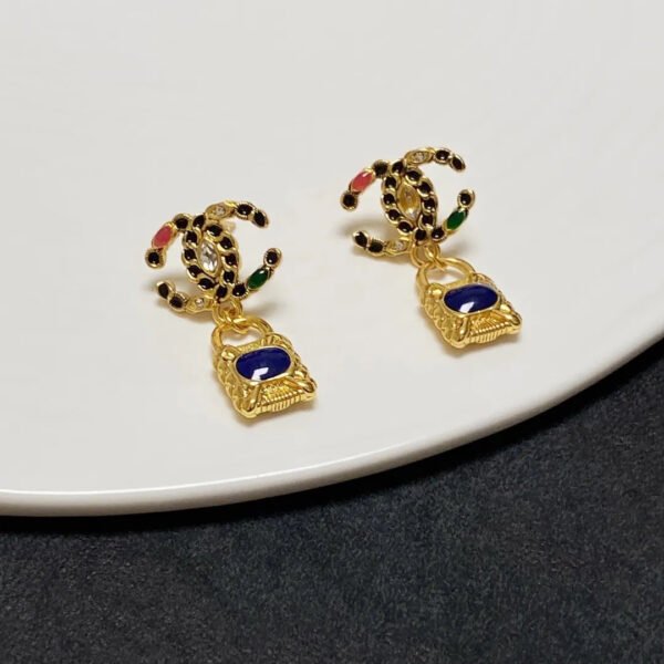 4AEA4F51-893A-877E-AD9E-74934779D3F5.jpg cc Earrings