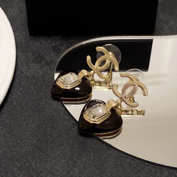 4D8FDFA7-28D6-49EB-7839-FA8085360646.jpg cc Earrings