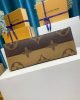 Louis Vuitton M46823 OnTheGo Voyage