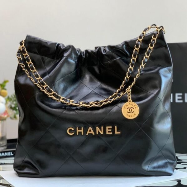 52509C18-A5D8-96CC-FC55-6DB2C7013B58.jpg Chanel 22 Small Handbag AS3260