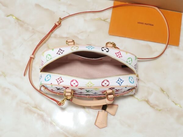 5653557F-5056-1DE1-6F0C-53F31A54F355.jpg Louis Vuitton M13084 LV x TM Handbag East West