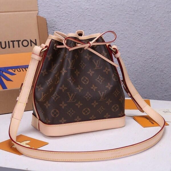Louis Vuitton Noe BB Handbag M40817