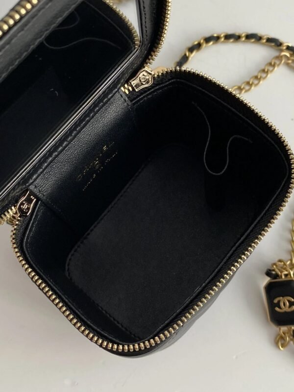 Chanel Small Vanity With Chain Black For Women, Women&rsquo;s Bags 4.3in/11cm