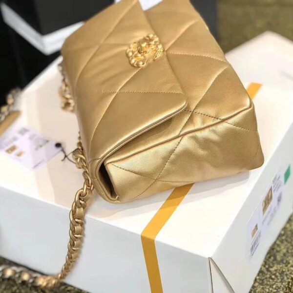 59687D1F-77F4-45B8-50FB-75E639F9AB53.jpg Chanel 19 Flap Bag As1160 Gold