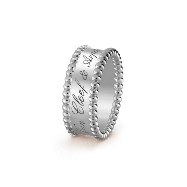 Perlee signature ring