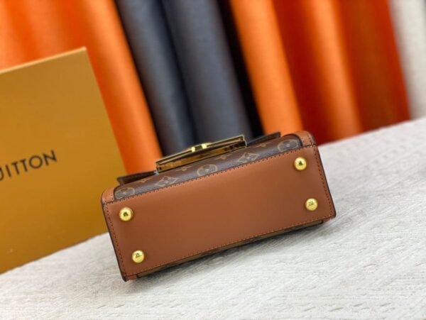 Louis Vuitton Dauphine Capitale M46751