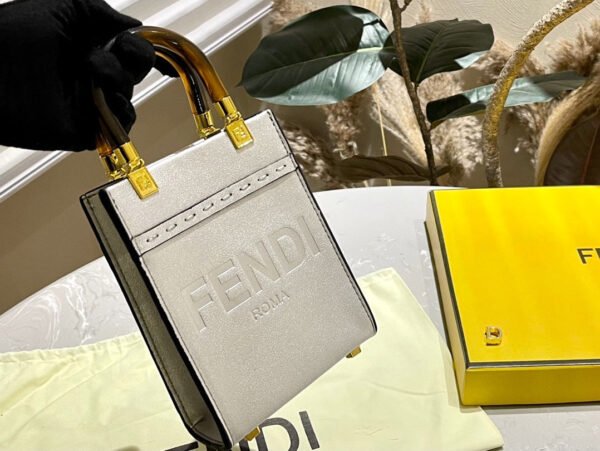 Fendi Sunshine Shopper Bag - 35x17x31cm