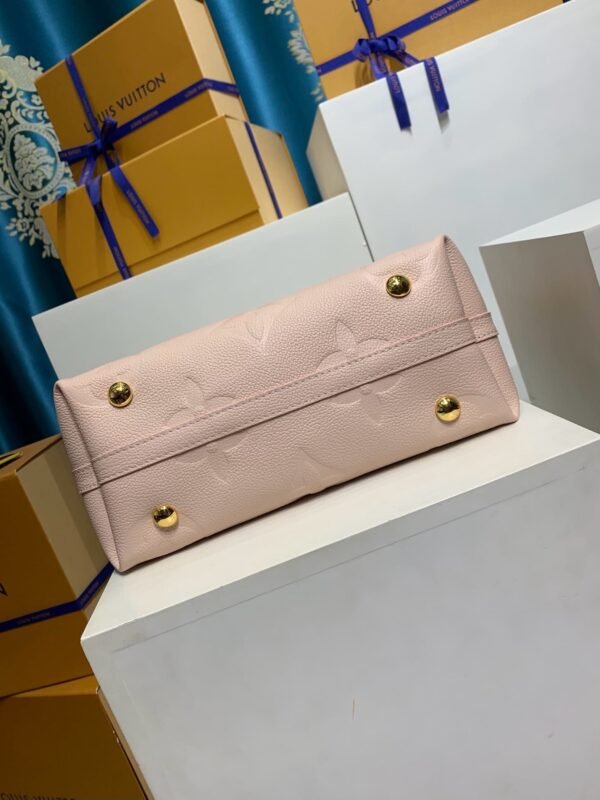 Louis Vuitton M47082 CarryAll PM