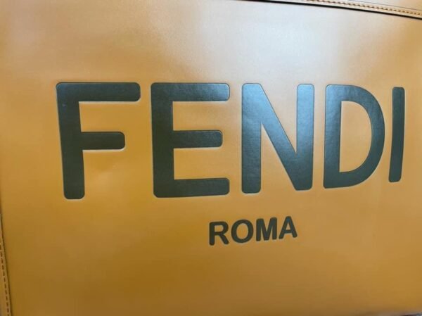 5CFB2298-AF98-DF10-EE45-5B005EC6D5F8.jpg Fendi Sunshine shopper Large Bag - Large