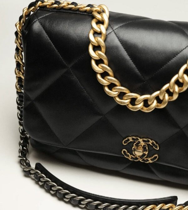 5F54BB5D-AC5D-6246-A43E-B35FD9B04576.jpg 19 Handbag - Maxi