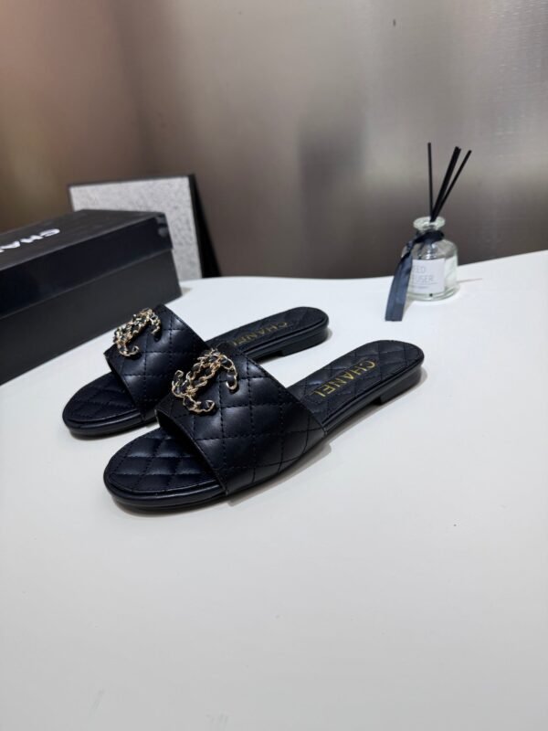 Chanel Women's Logo 25ss CC Sandal