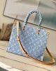 6017FB98-E33D-1800-D06D-B680F6292541.jpg Louis Vuitton Let Go PM M24897