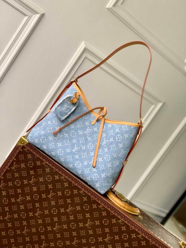 603DB9CF-771D-9C5C-0907-22C50D721E0D.jpg Louis Vuitton CarryAll PM M11462