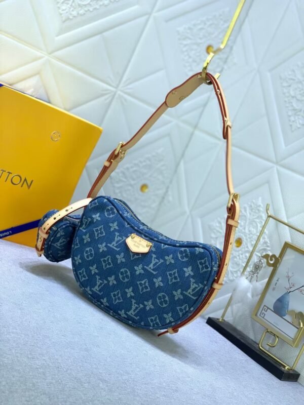 Louis Vuitton Croissant MM M46856
