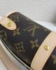 62D77721-F715-D98B-B149-FB44B9DCD2A4.jpg Louis Vuitton M46740 Saumur BB